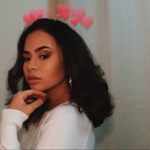 Meet your Posher, Valerie